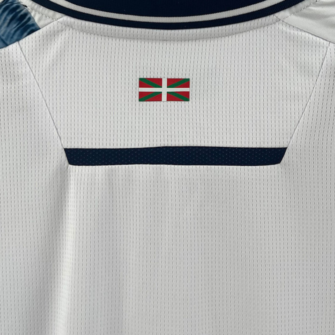 Tercera Equipación Real Sociedad 23/24