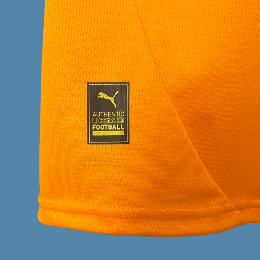 Tercera Equipación Valencia 24/25